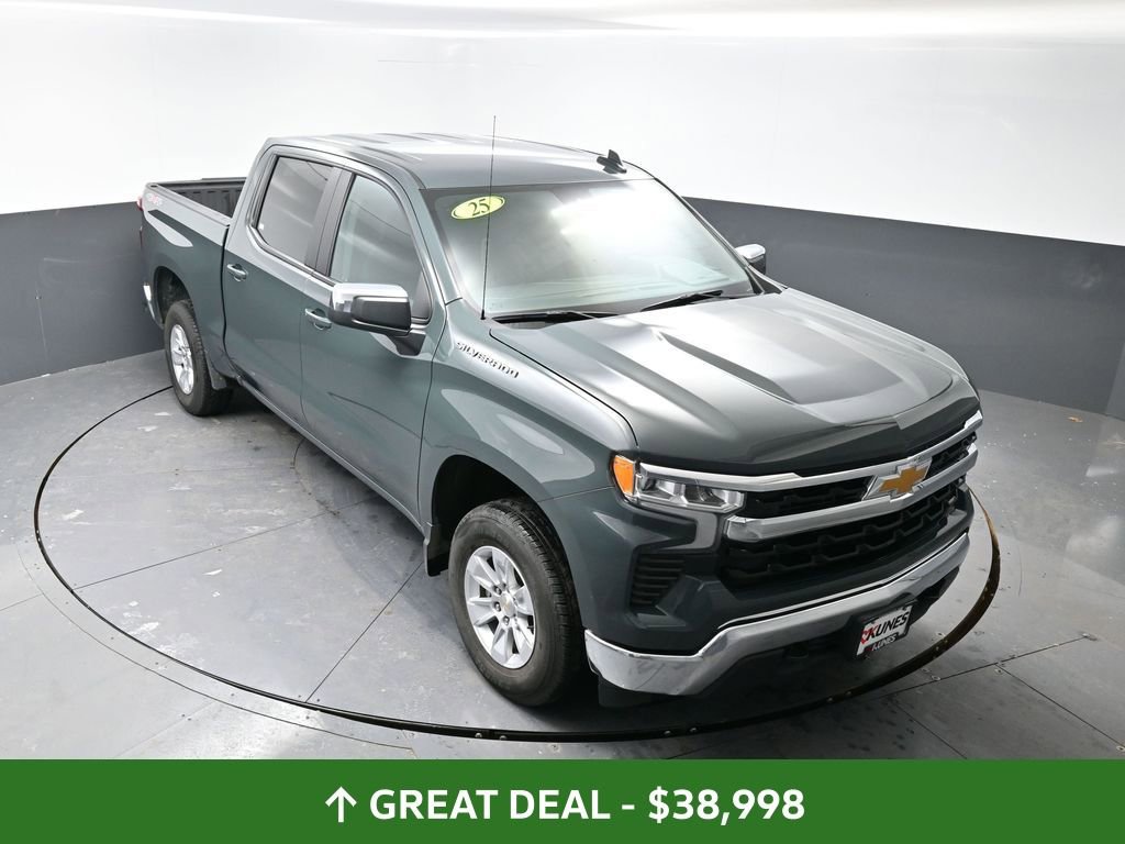 Used 2025 Chevrolet Silverado 1500 LT image 45