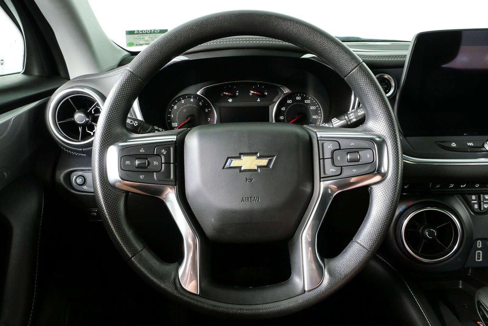 Certified 2024 Chevrolet Blazer LT w/ Convenience Package FWD image 9