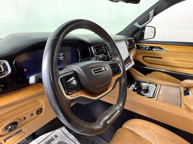 Used 2022 Jeep Grand Wagoneer Series III w/ Rear Seat Video Group 1 AWD/4WD image 79
