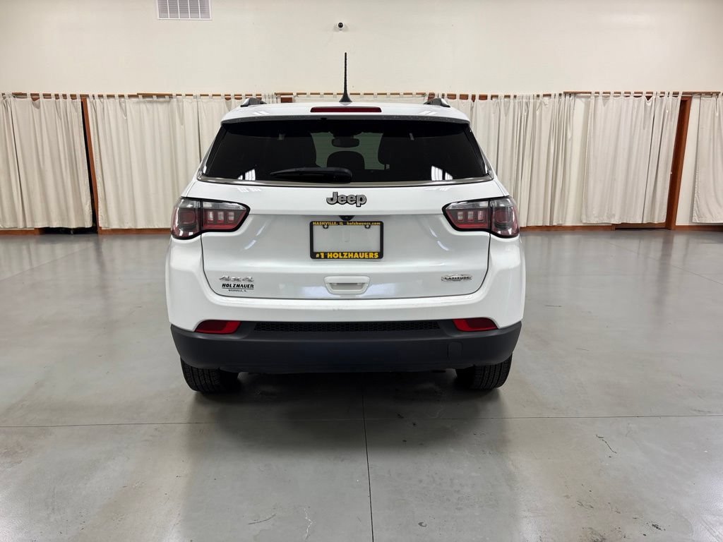 Used 2024 Jeep Compass Latitude AWD/4WD image 7