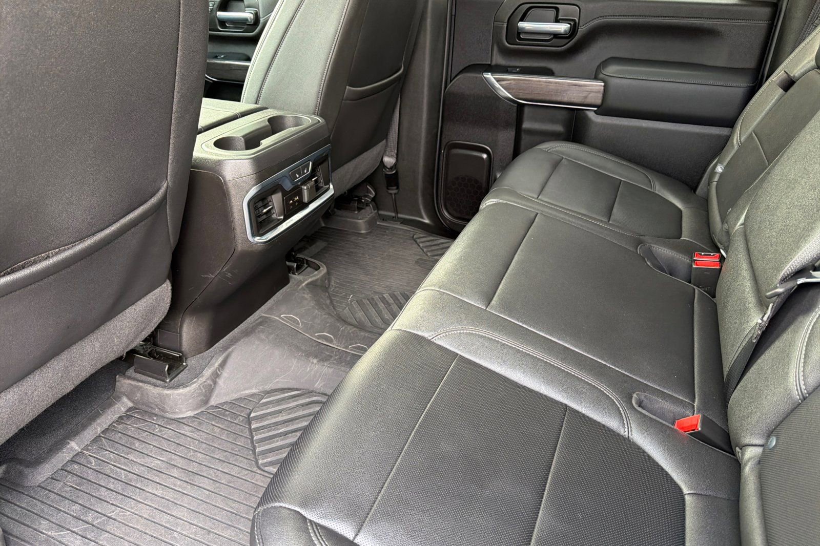 Used 2022 Chevrolet Silverado 3500 LTZ w/ LTZ Premium Package image 12