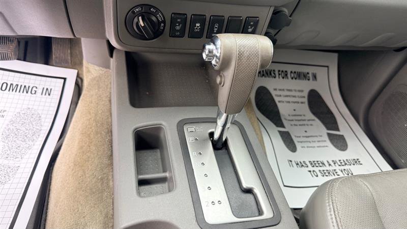 Used 2013 Nissan Frontier SL image 20