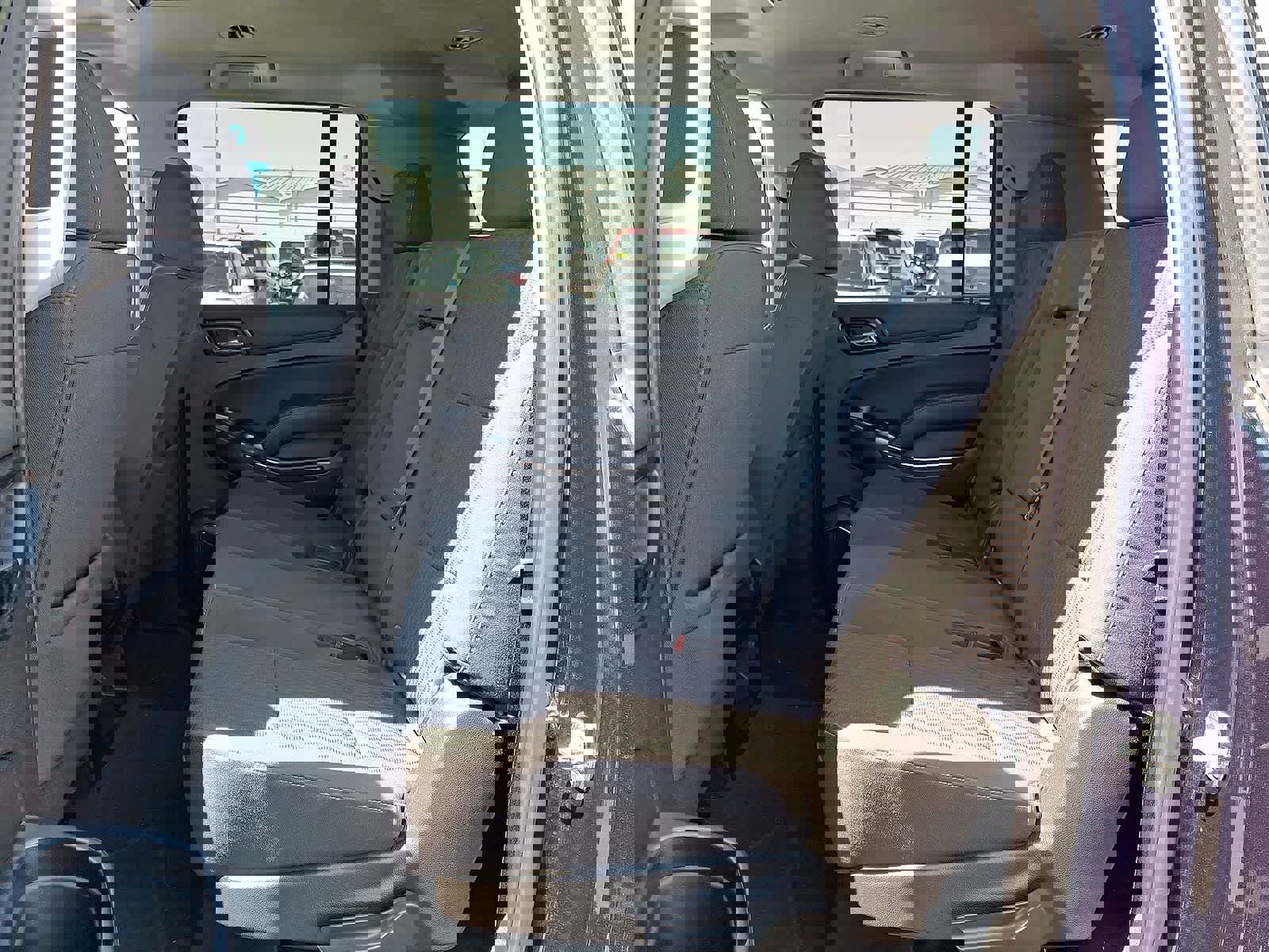 Used 2020 Chevrolet Suburban LS AWD/4WD image 28