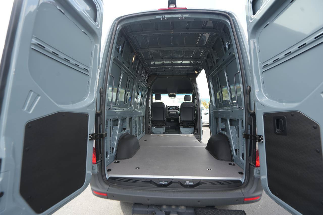 New 2026 Mercedes-Benz Sprinter 2500 image 7