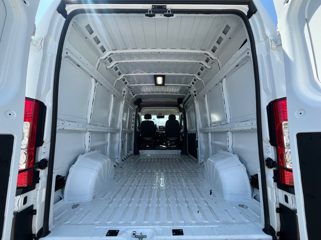 Used 2026 RAM ProMaster 2500 w/ Convenience Group FWD image 8