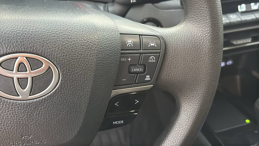 Used 2025 Toyota Camry LE FWD image 17