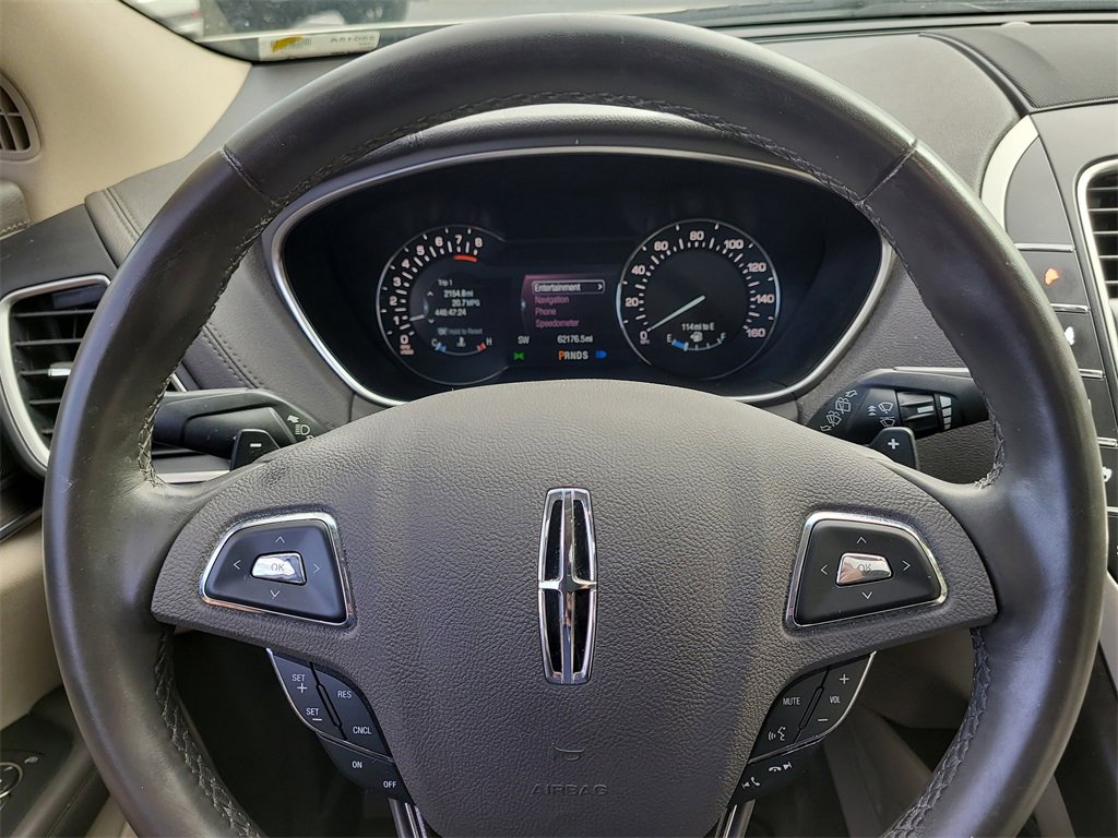 Used 2017 Lincoln MKX Reserve image 27