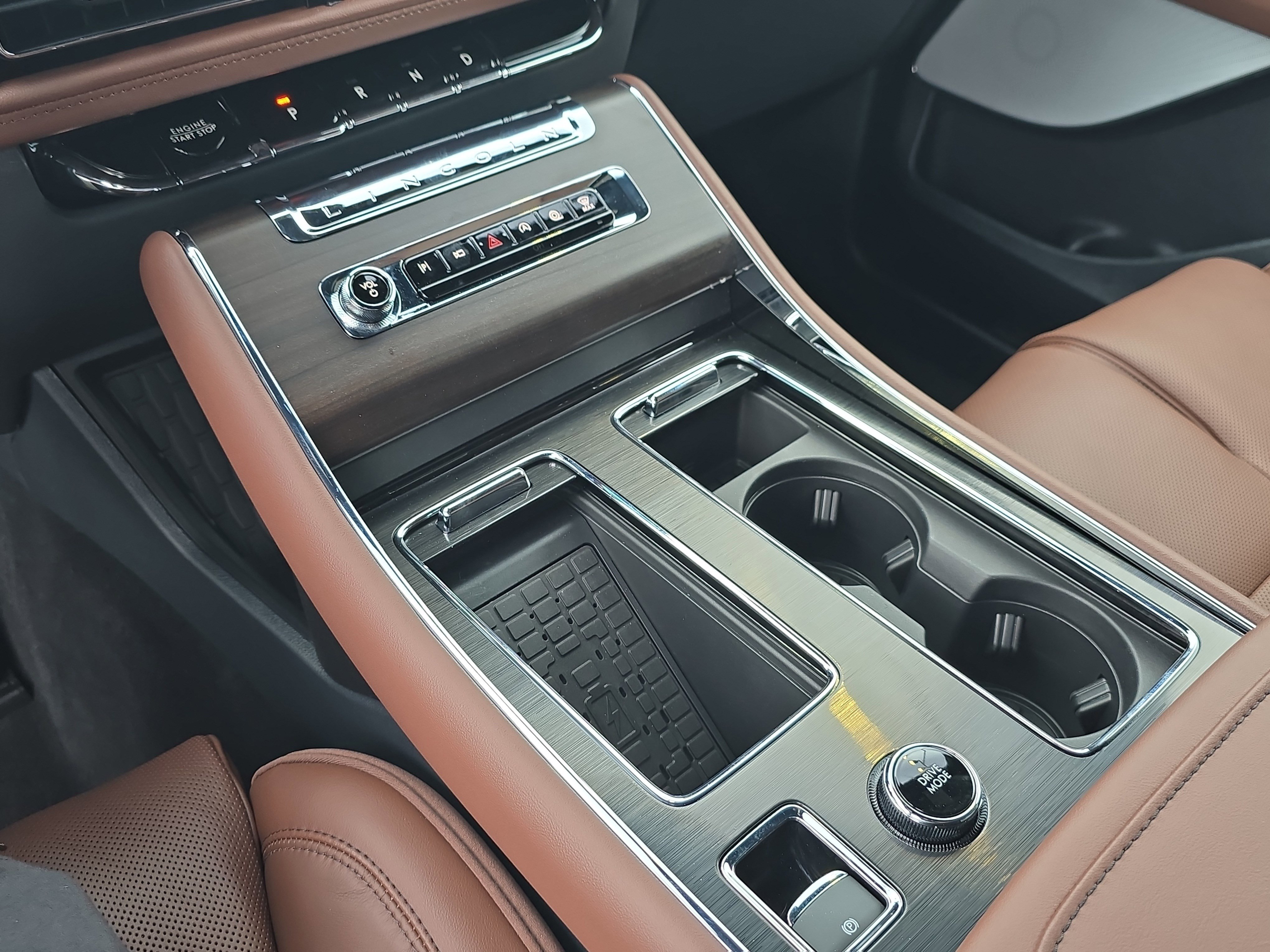 New 2025 Lincoln Aviator Reserve w/ Equipment Group 201A image 27