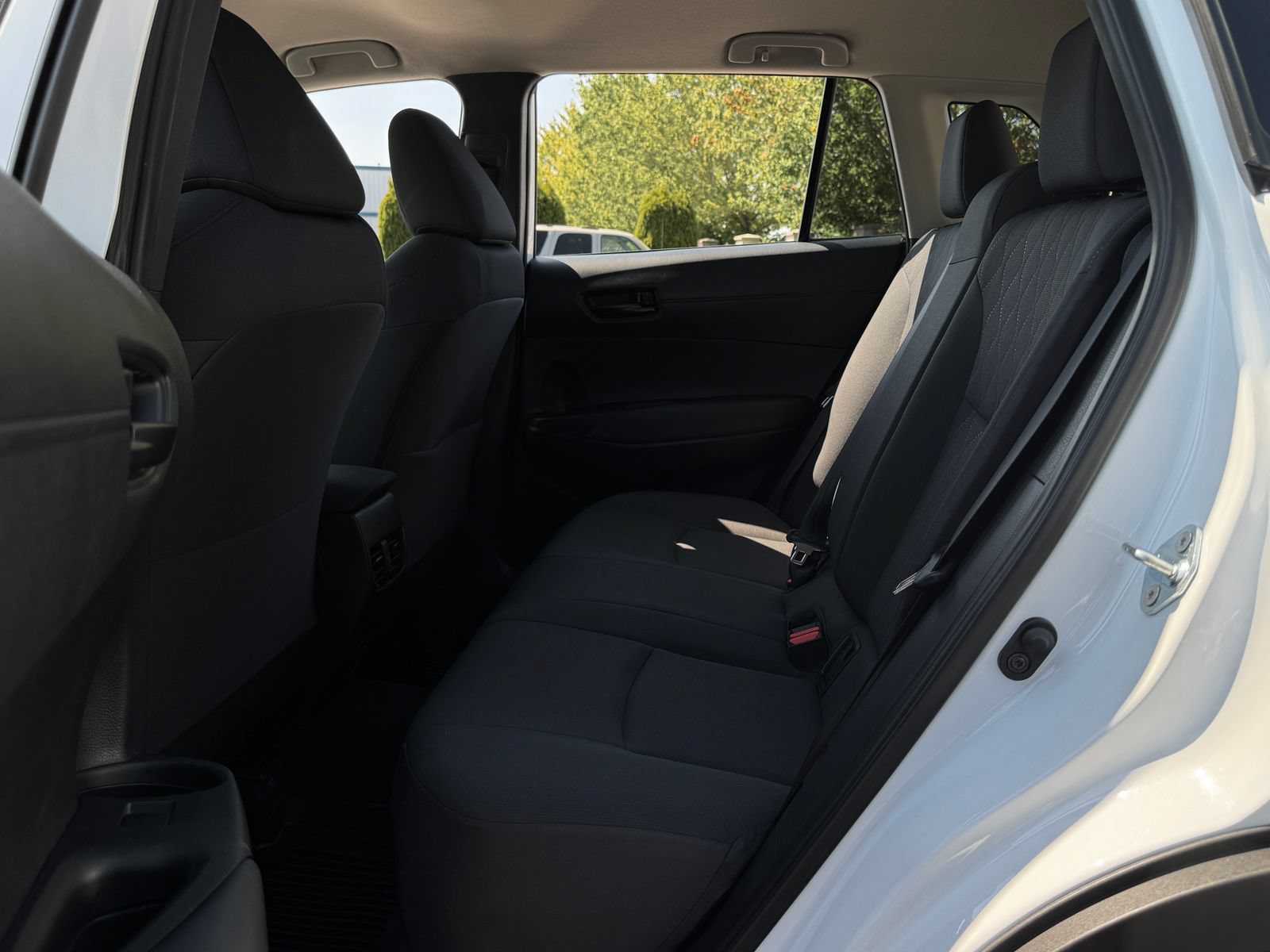 Used 2024 Toyota Corolla Cross LE AWD/4WD image 23