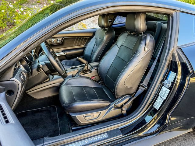 Used 2016 Ford Mustang GT Premium w/ GT Performance Package RWD image 8