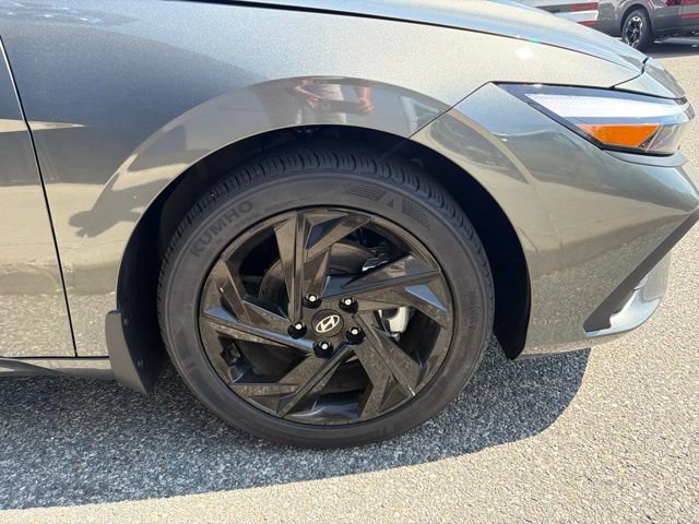 Certified 2026 Hyundai Elantra Sport FWD image 8