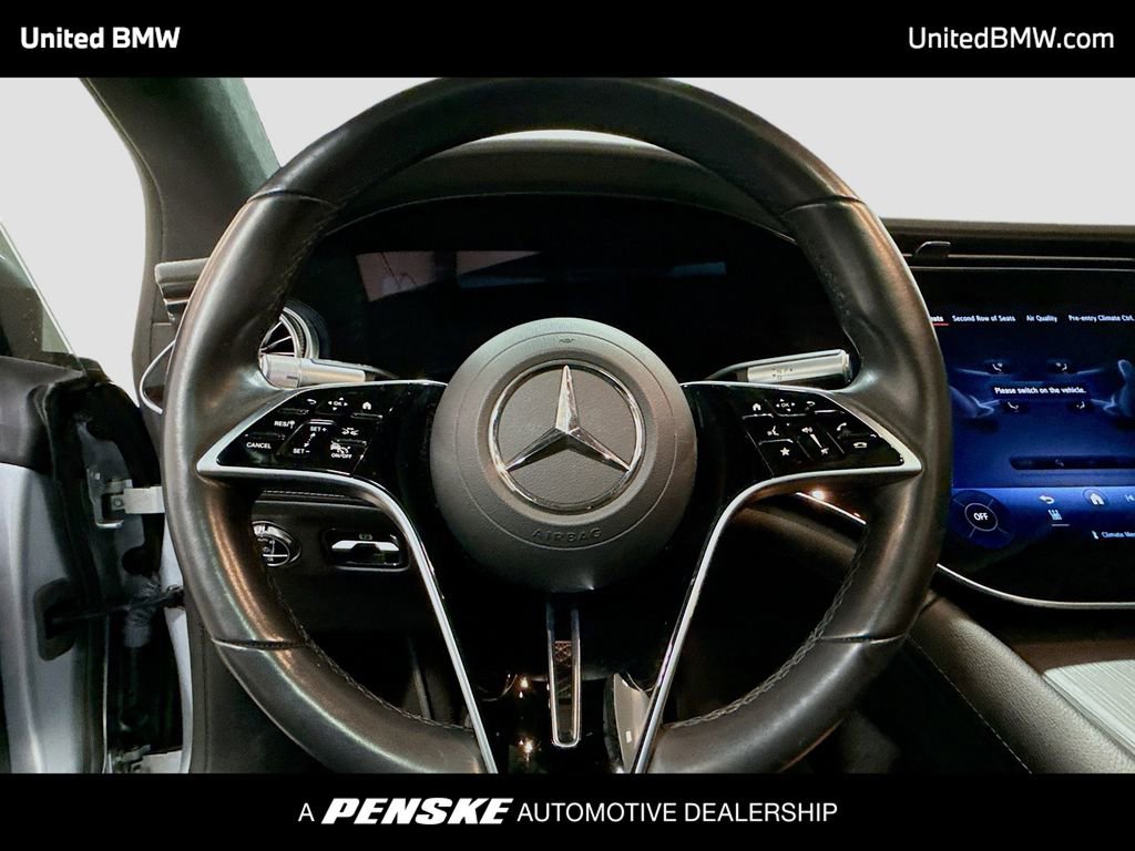 Used 2022 Mercedes-Benz EQS 580 4MATIC Sedan image 6