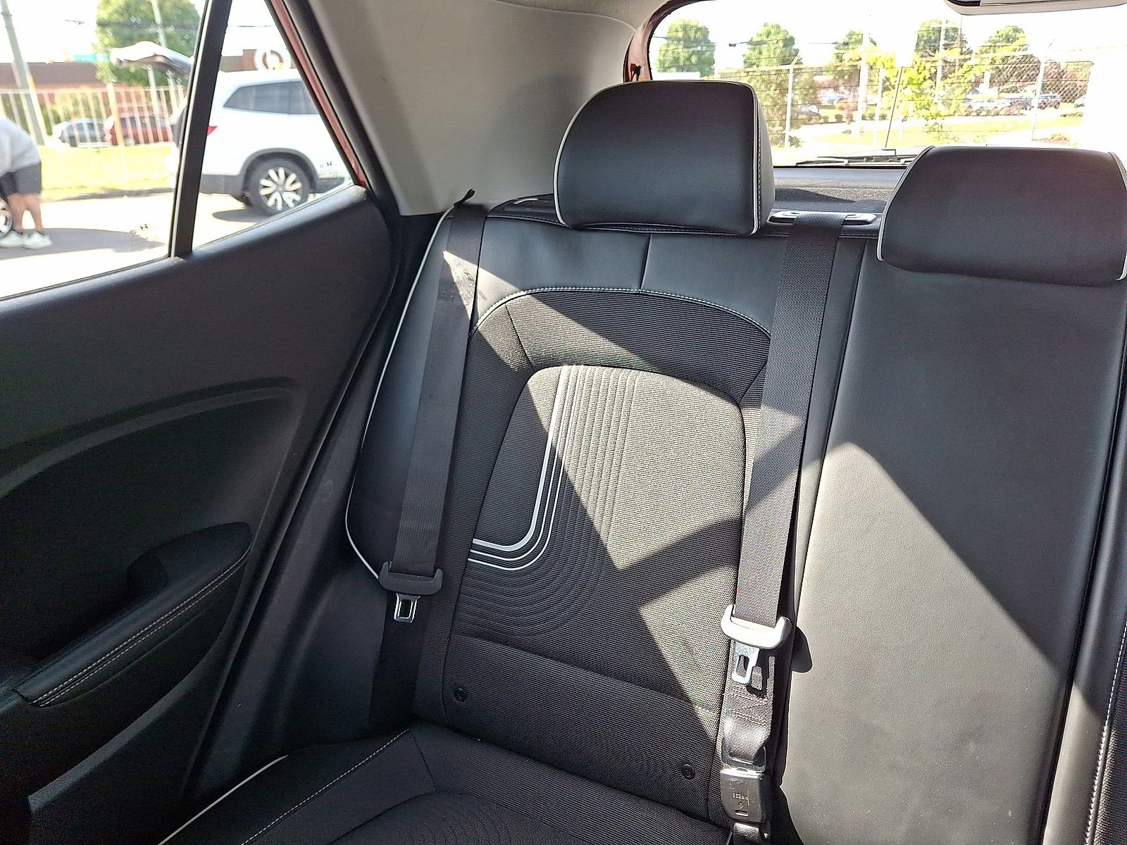 Certified 2022 Hyundai Venue Limited image 12