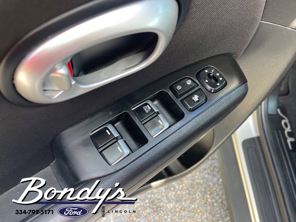 Used 2017 Kia Soul image 10