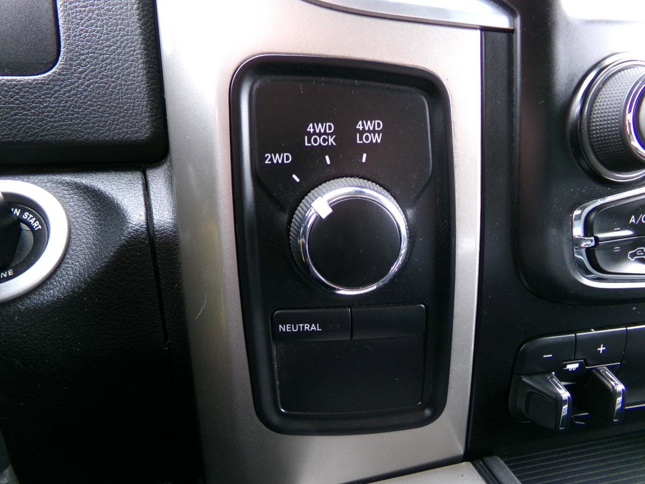 Used 2017 RAM 3500 Big Horn w/ Sport Appearance Group AWD/4WD image 26