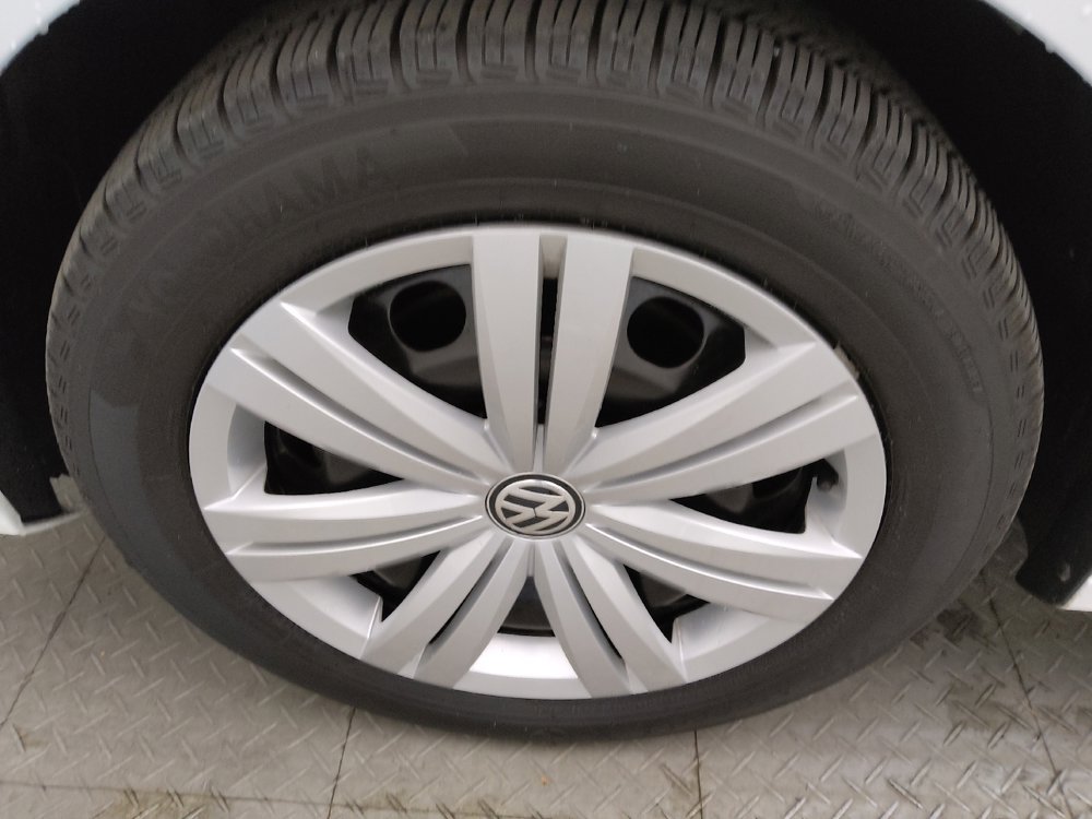 Used 2017 Volkswagen Jetta S image 31