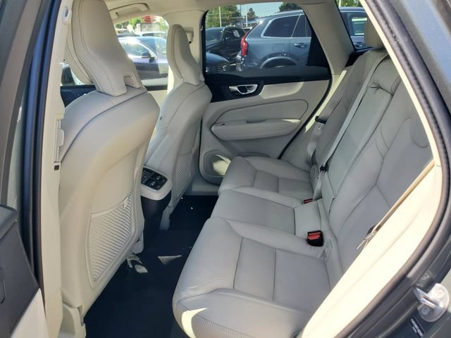 New 2026 Volvo XC60 B5 Ultra w/ Protection Package Premier AWD/4WD image 24
