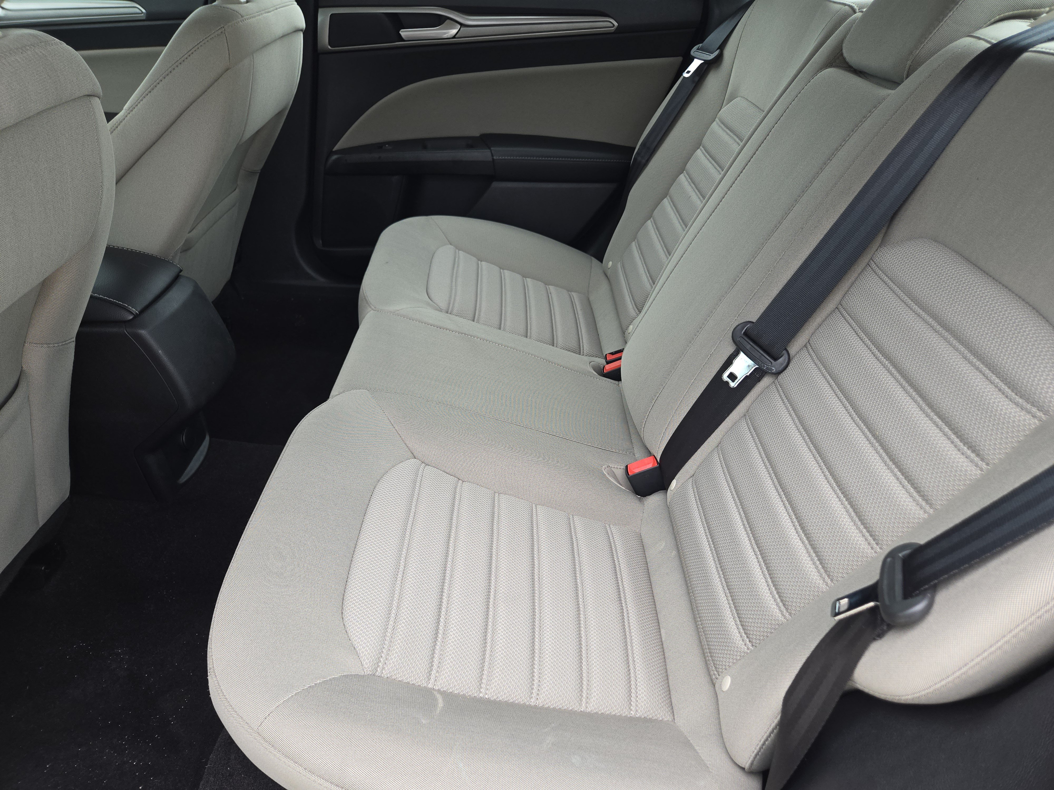 Used 2019 Ford Fusion S FWD image 27