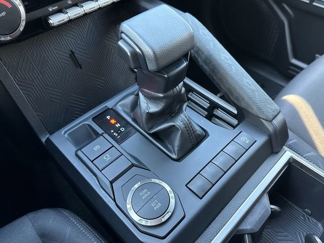 Used 2025 Toyota Tacoma SR5 image 25