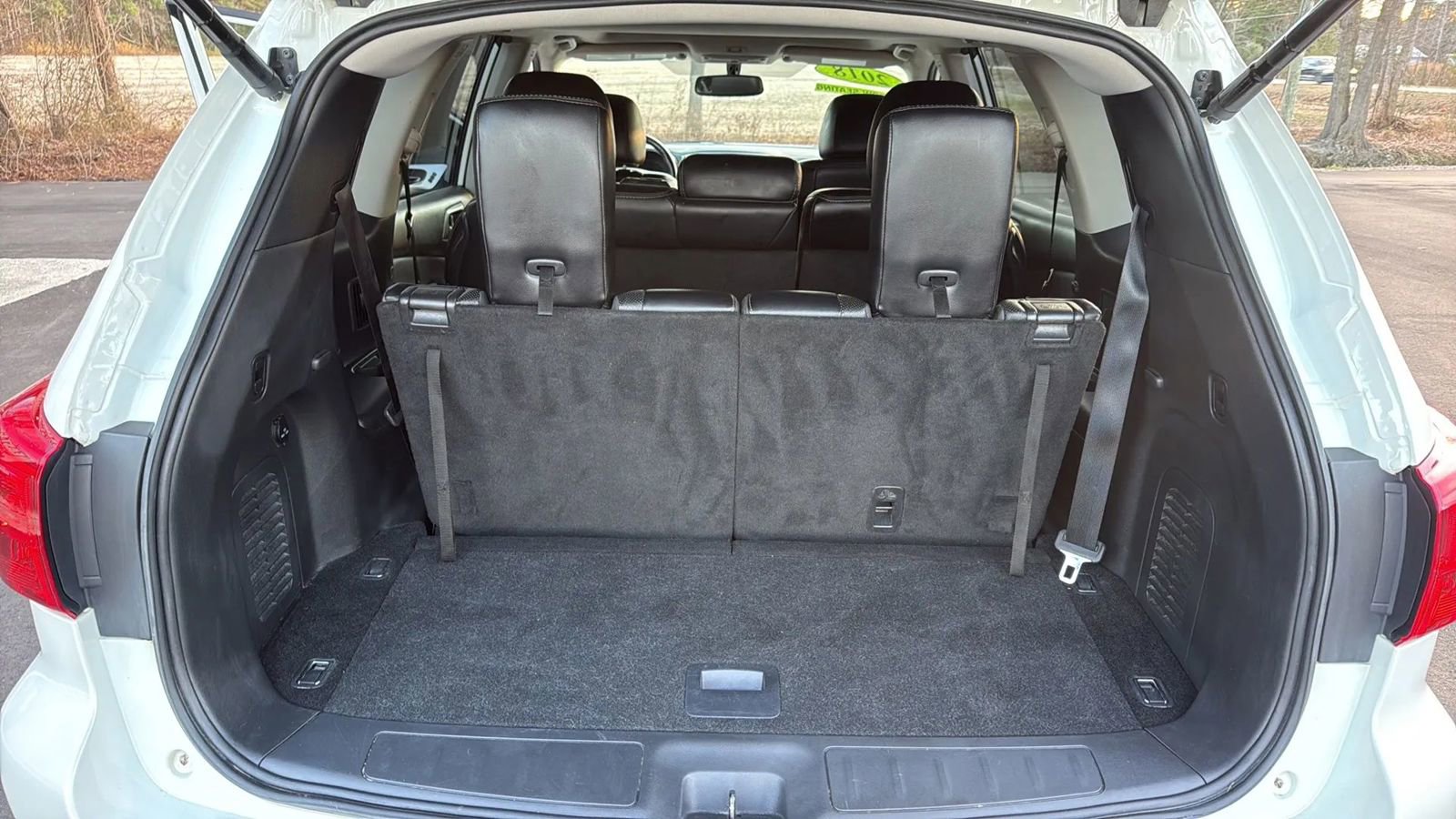 Used 2018 Nissan Pathfinder Platinum image 13