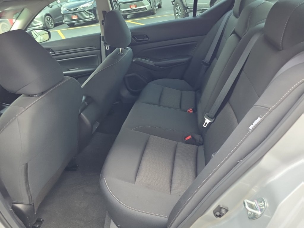 Used 2024 Nissan Altima 2.5 S FWD image 11