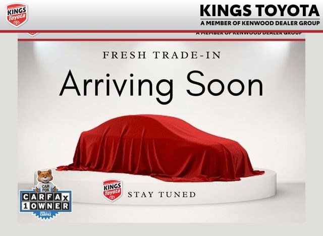 Used 2023 Buick Envision Avenir image 1