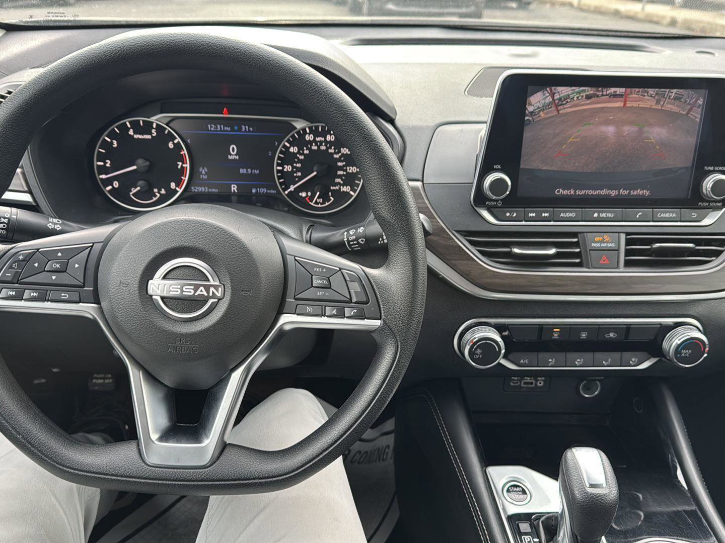 Used 2023 Nissan Altima 2.5 SV image 21