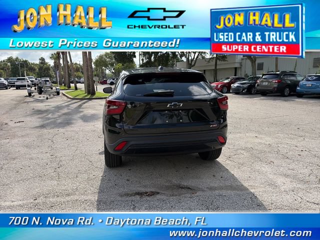 Used 2024 Chevrolet Trax RS w/ Sunroof Package FWD image 10