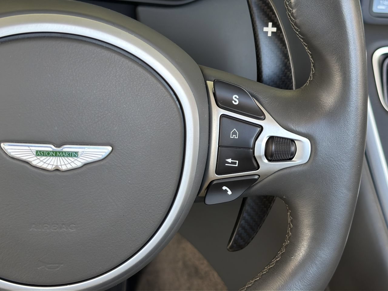 Used 2023 Aston Martin DBS Superleggera Volante RWD image 21