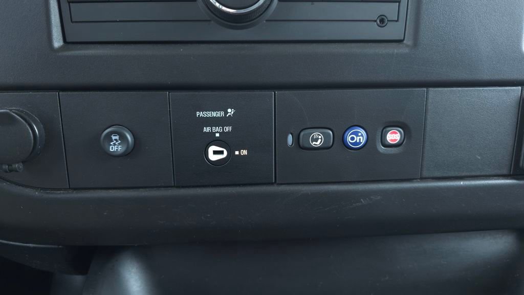 Used 2024 GMC Savana 2500 w/ Driver Convenience Package image 30