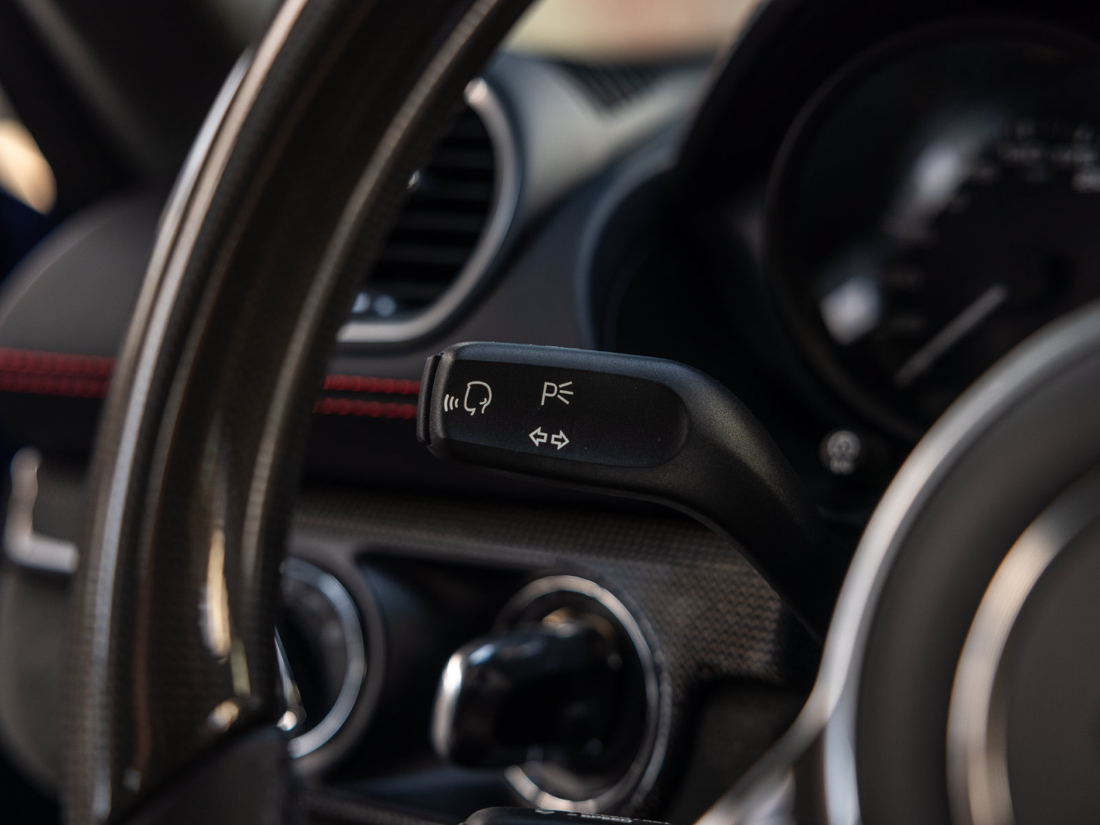 Certified 2025 Porsche 718 Cayman GTS RWD image 44