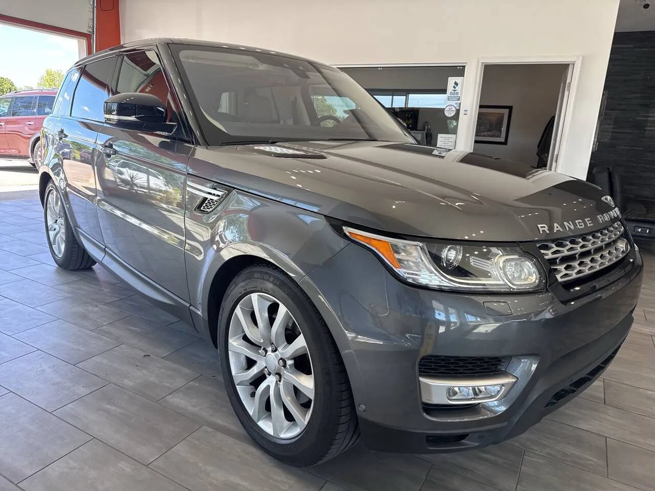Used 2017 Land Rover Range Rover Sport HSE AWD/4WD image 5