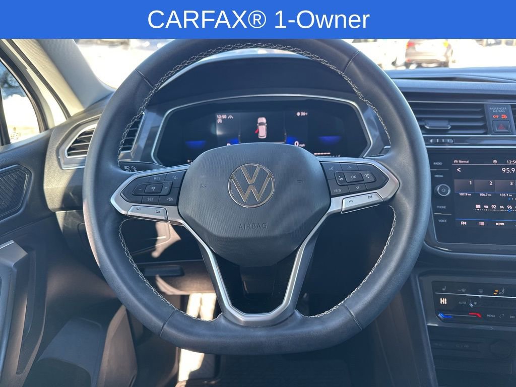 Used 2023 Volkswagen Tiguan SE image 18