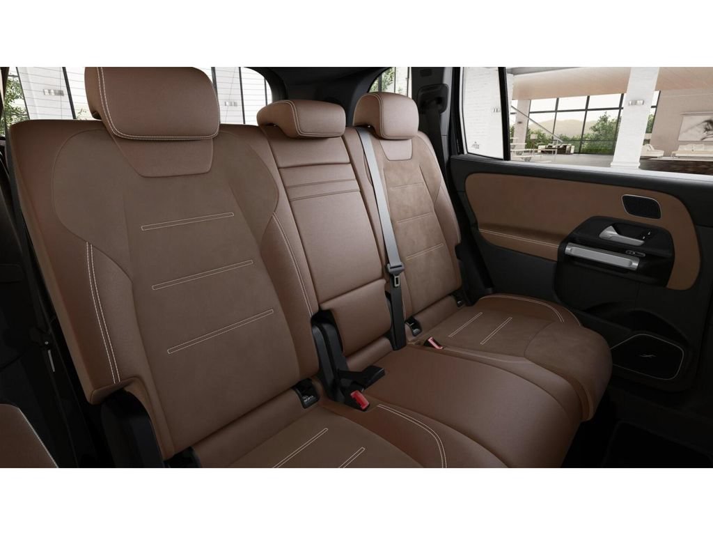 New 2026 Mercedes-Benz GLB 35 AMG 4MATIC image 5