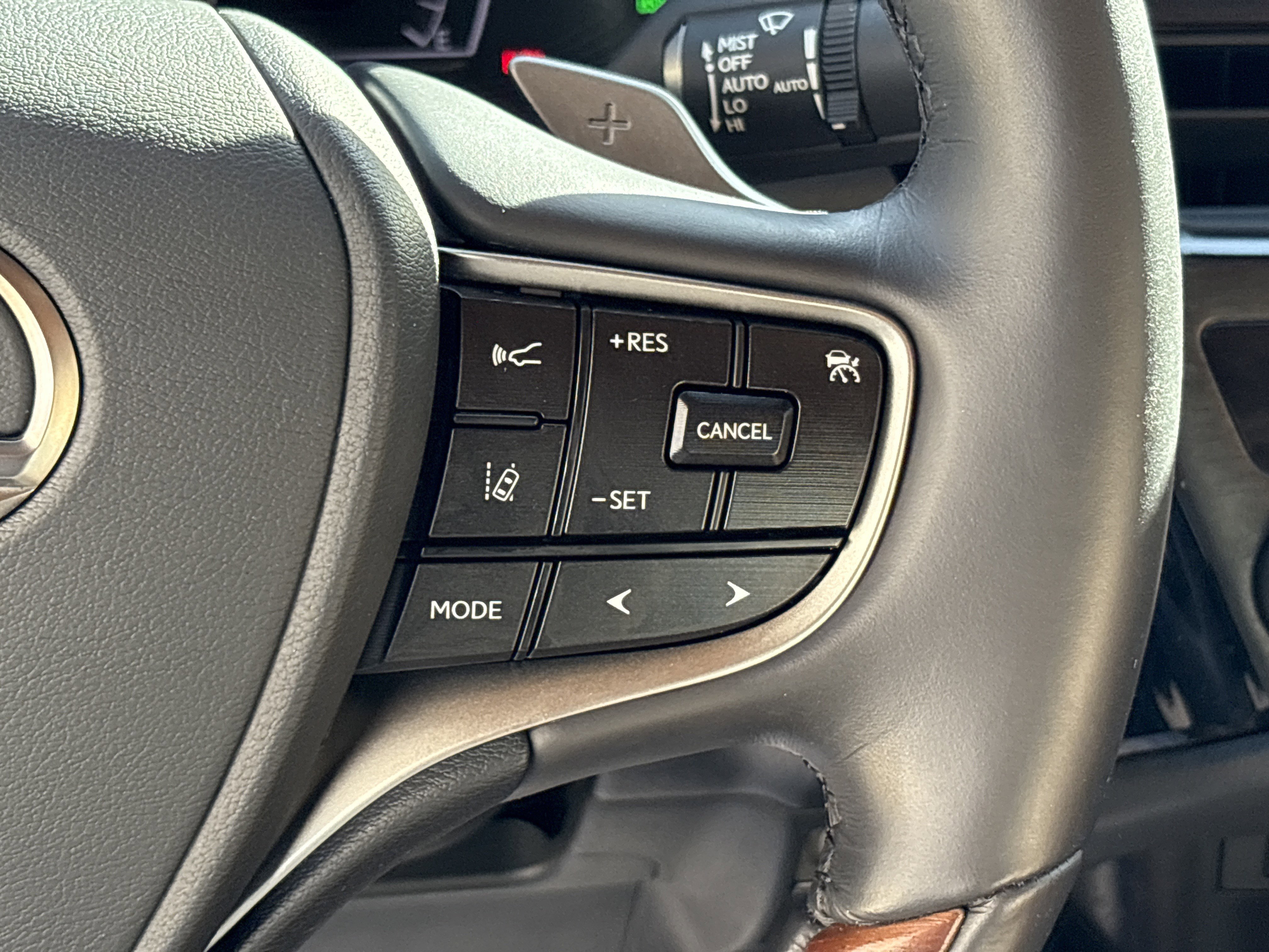 Used 2023 Lexus ES 350 Ultra Luxury image 20