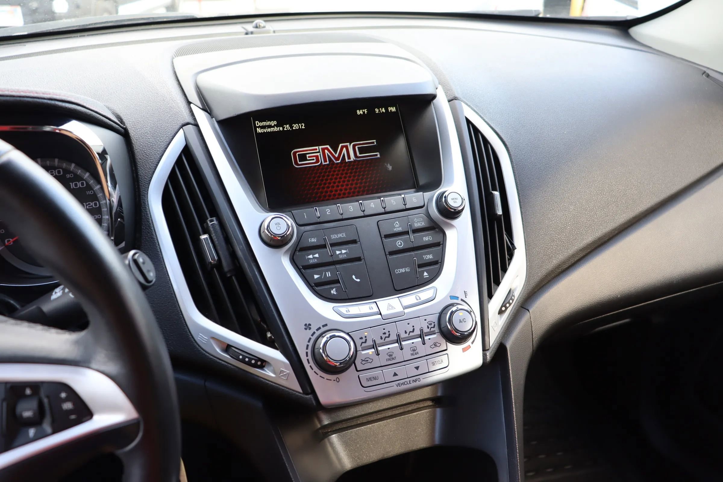 Used 2015 GMC Terrain SLE image 7
