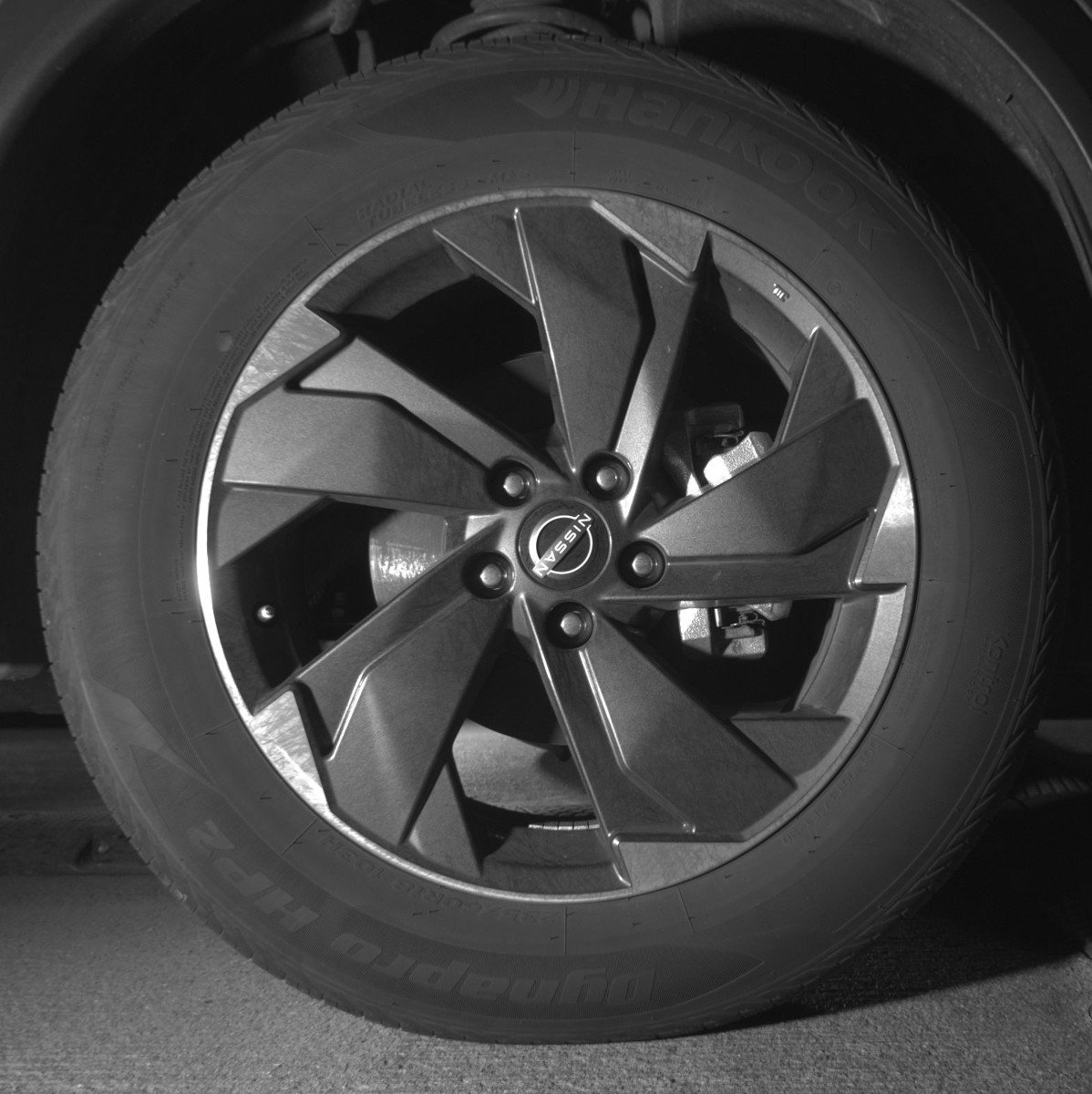 Used 2025 Nissan Rogue SV AWD/4WD image 13
