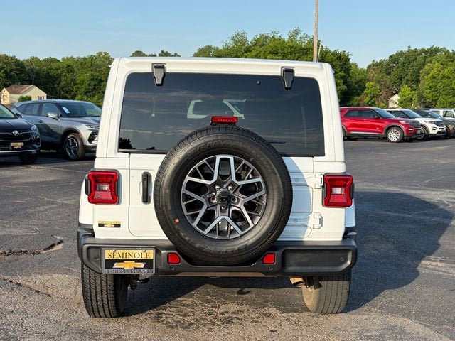 Used 2024 Jeep Wrangler Unlimited Sahara w/ Technology Group AWD/4WD image 7