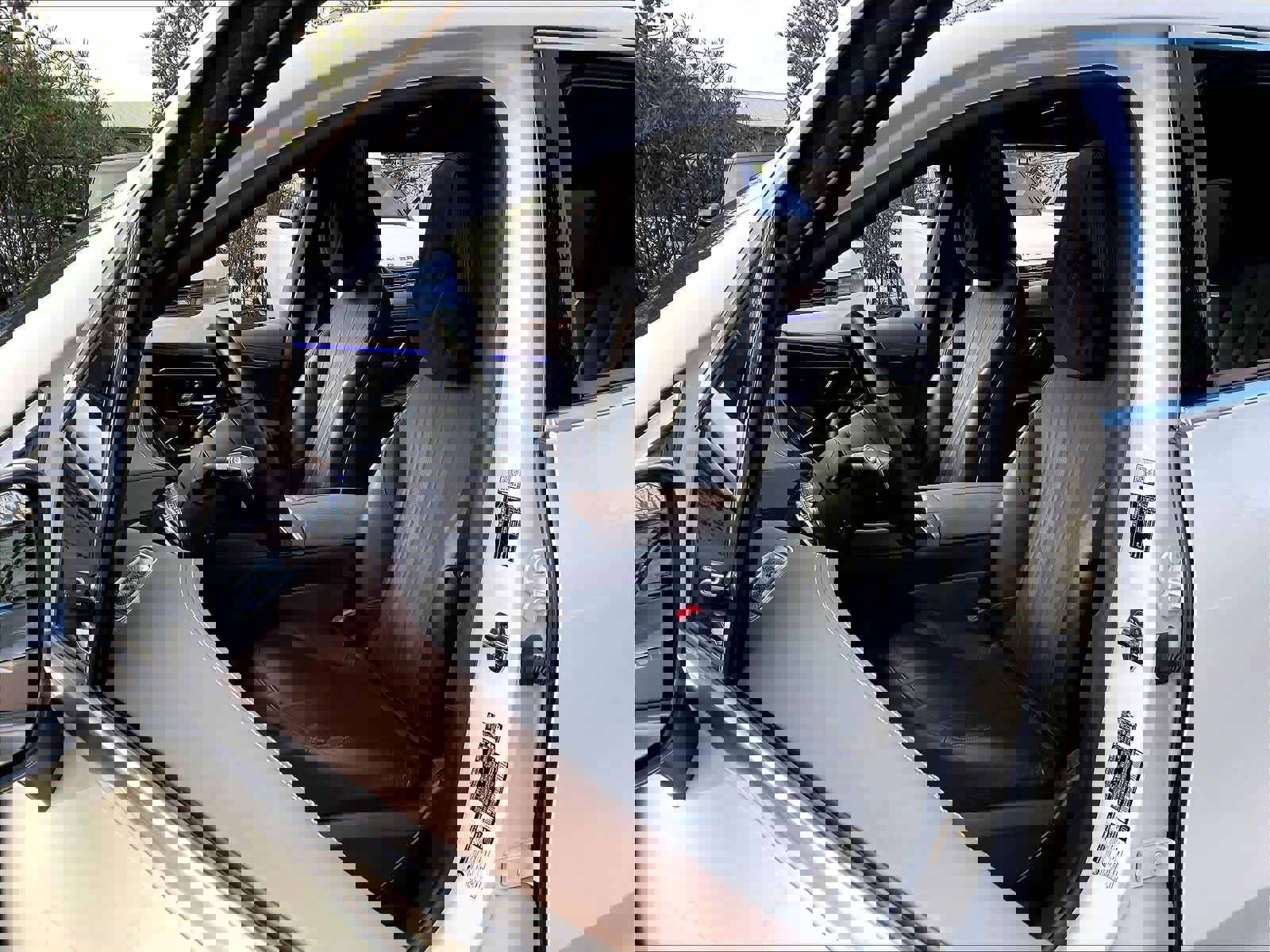 Used 2023 Mercedes-Benz EQS 580 4MATIC SUV image 26