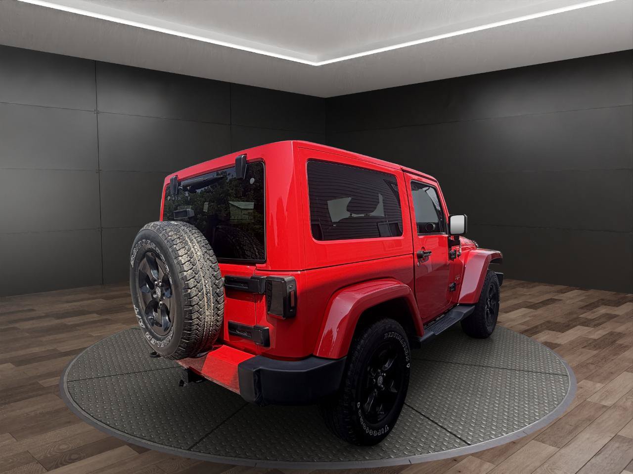 Used 2016 Jeep Wrangler Sahara w/ Connectivity Group AWD/4WD image 8