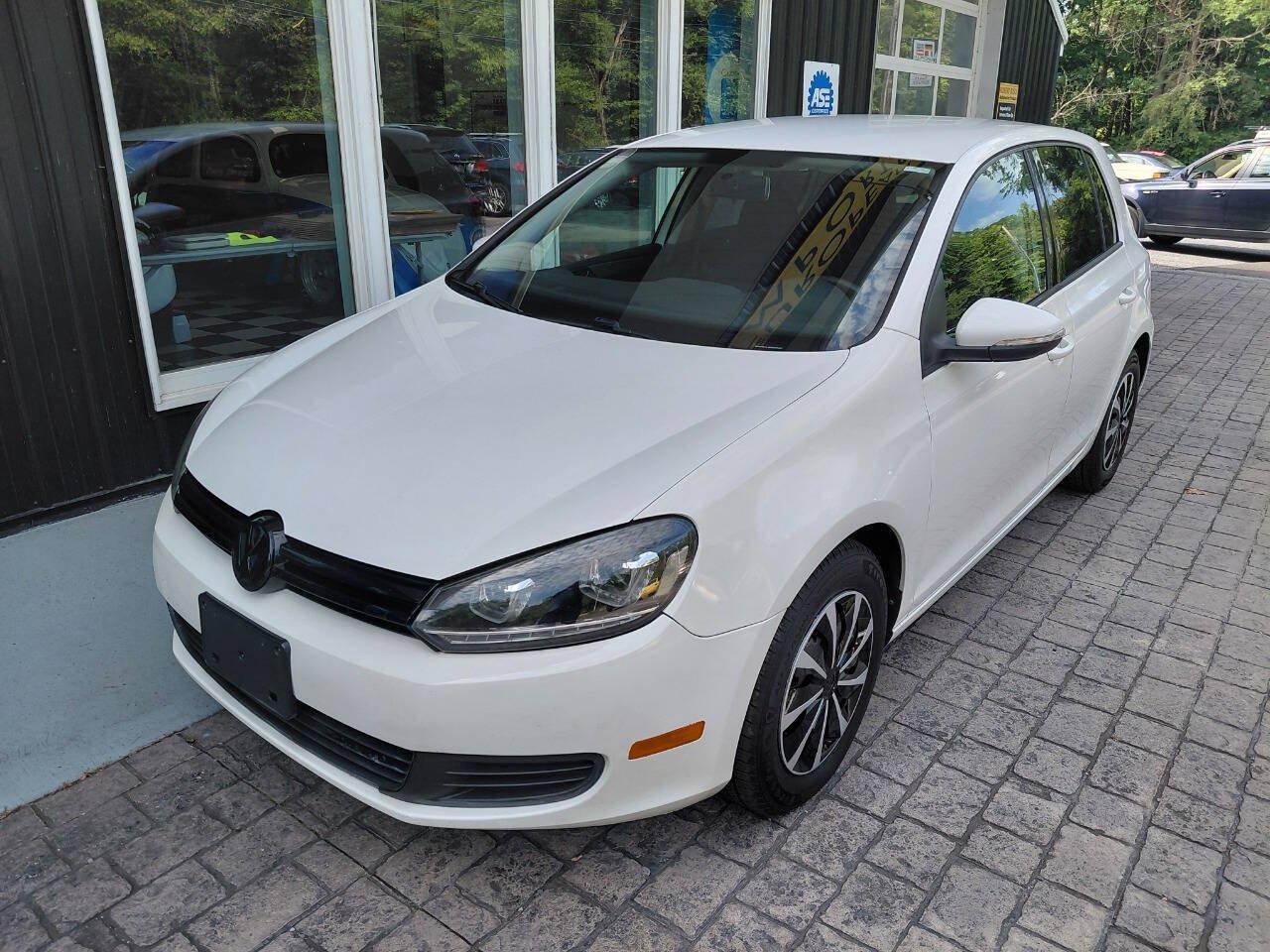 Used 2014 Volkswagen Golf 4-Door