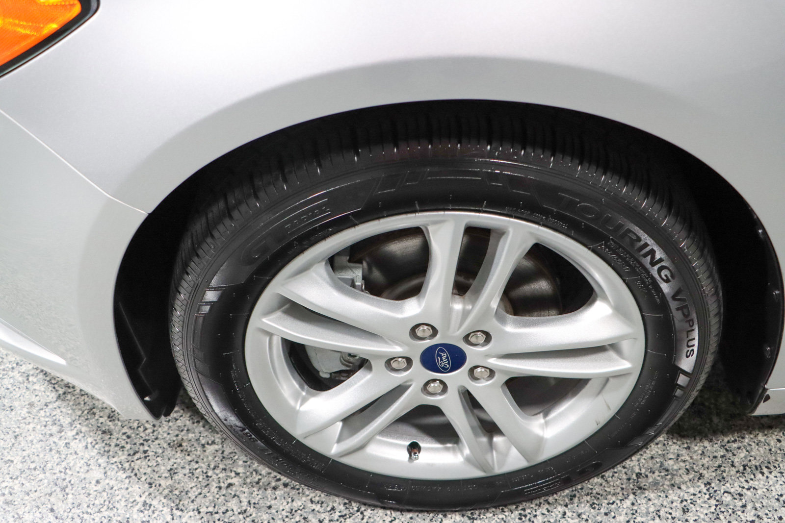 Used 2018 Ford Fusion SE image 11