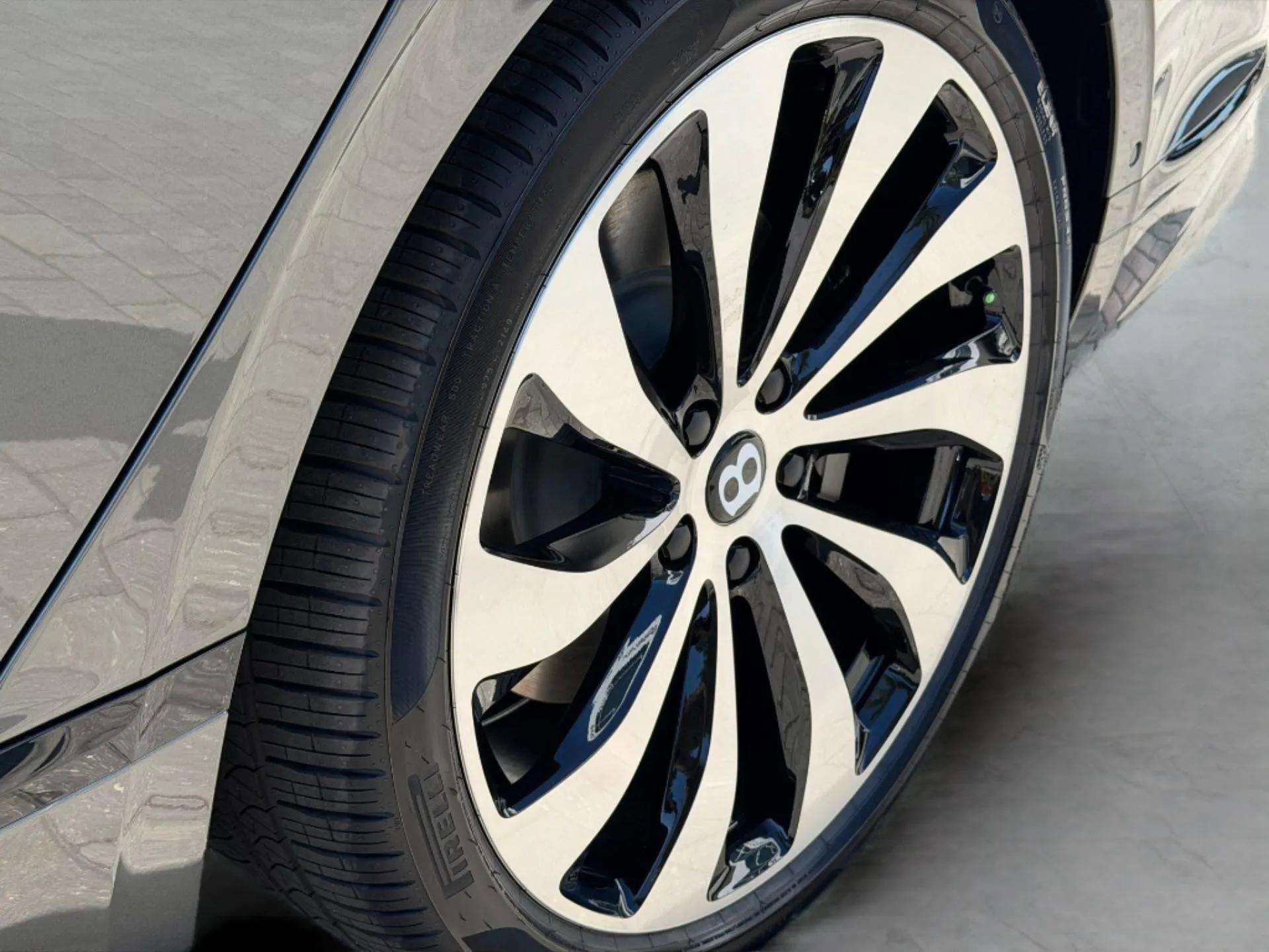 New 2026 Bentley Flying Spur Plug-In Hybrid AWD/4WD image 48