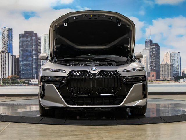 New 2026 BMW 760i xDrive w/ Executive Package image 4