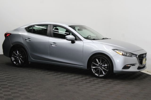Used 2018 MAZDA MAZDA3 Touring FWD image 1
