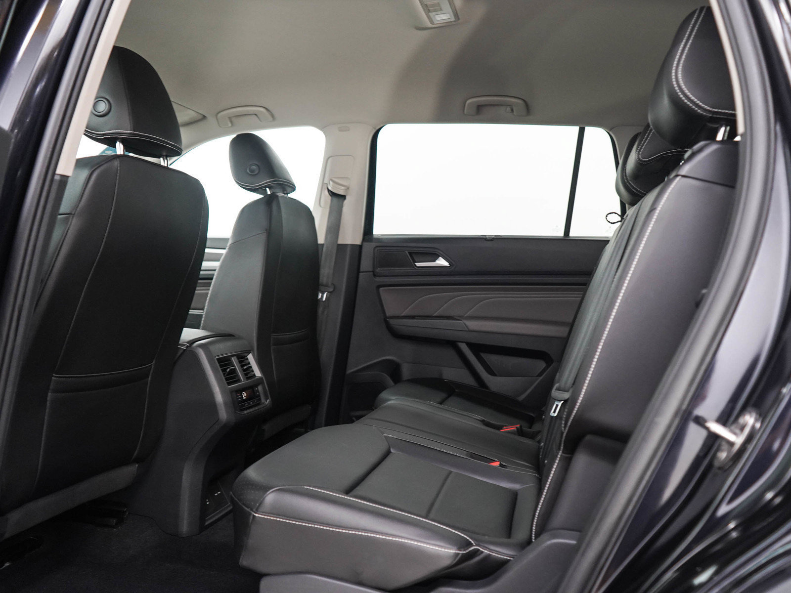 Used 2023 Volkswagen Atlas SE AWD/4WD image 19