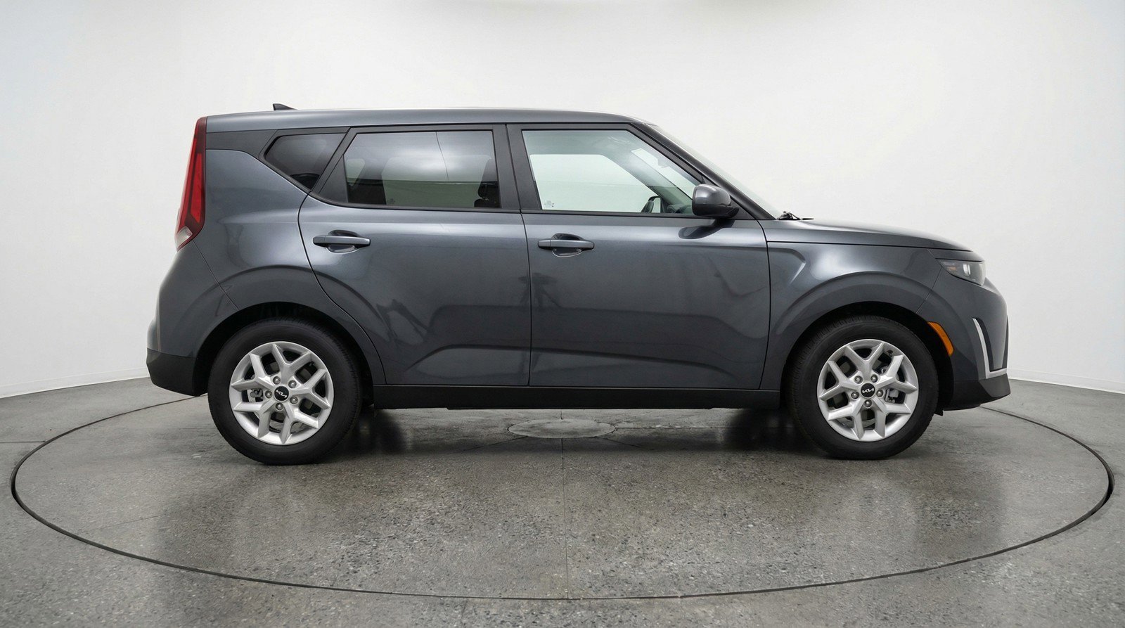 Used 2025 Kia Soul LX w/ LX Technology Package image 11