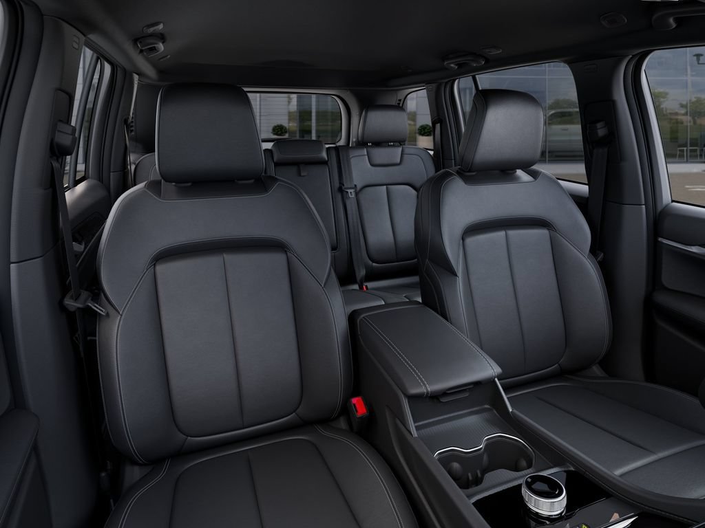 New 2026 Jeep Grand Cherokee Limited RWD image 16