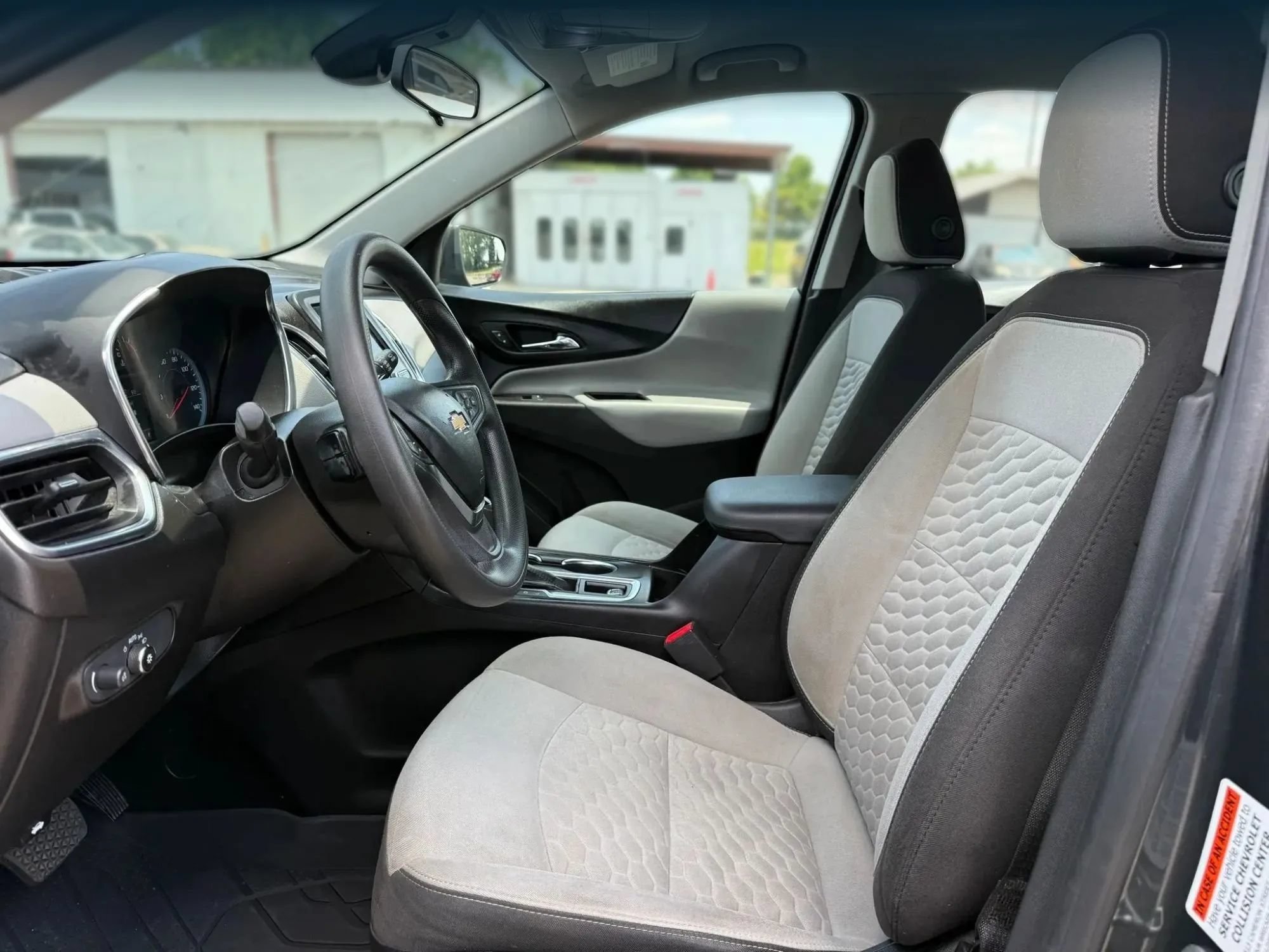 Used 2021 Chevrolet Equinox LS w/ LPO, Floor Liner Package FWD image 2