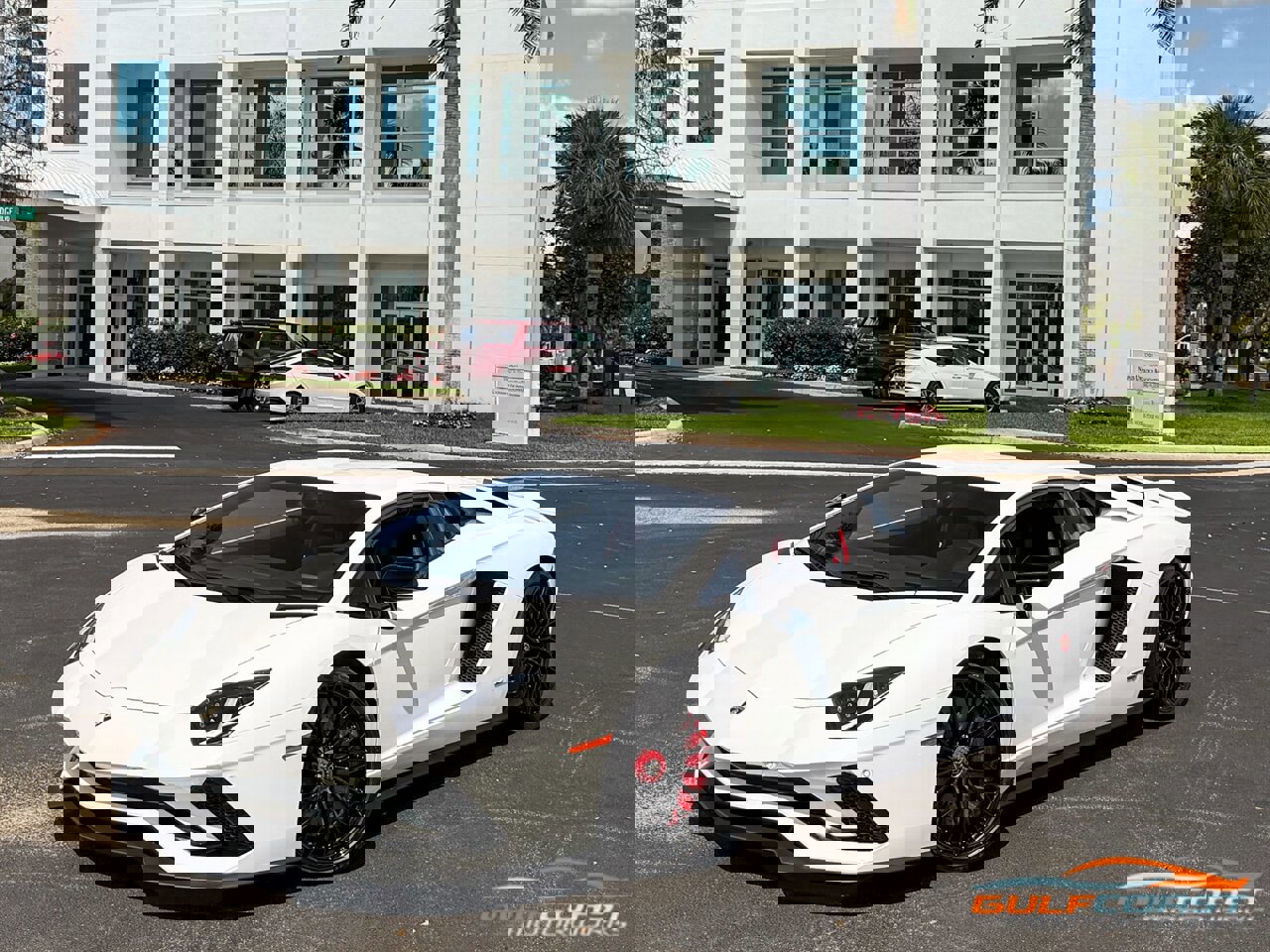 Used 2017 Lamborghini Aventador S image 10